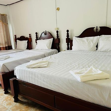 Vang Vieng Green Hotel ภายนอก รูปภาพ