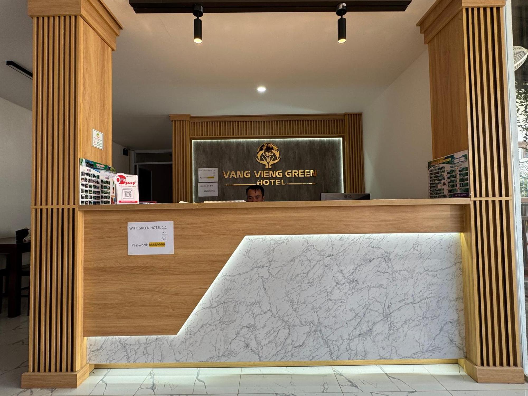 Vang Vieng Green Hotel ภายนอก รูปภาพ