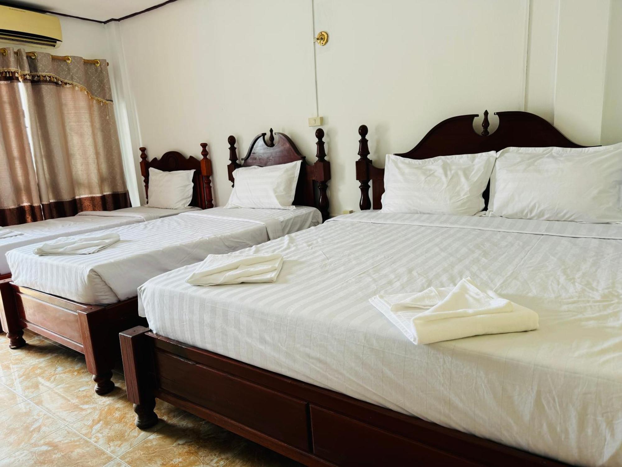 Vang Vieng Green Hotel ภายนอก รูปภาพ