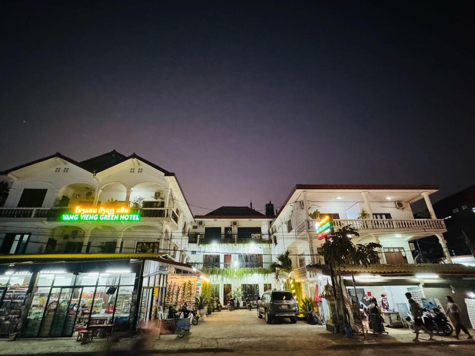 Vang Vieng Green Hotel ภายนอก รูปภาพ
